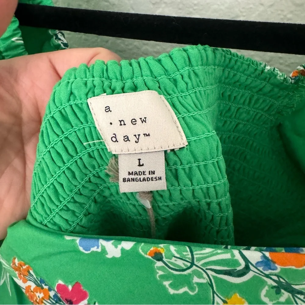 A New Day Cut Out Floral Dress - Picture 4 of 5